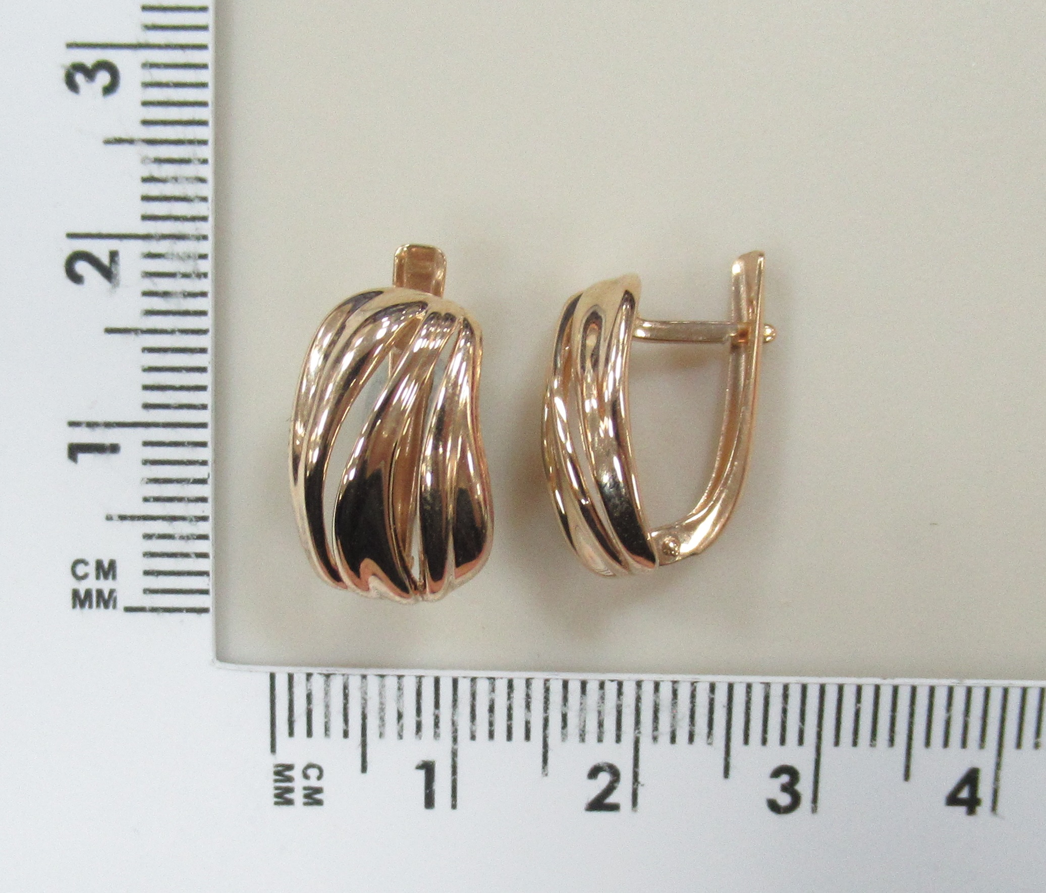 Серьги из золота